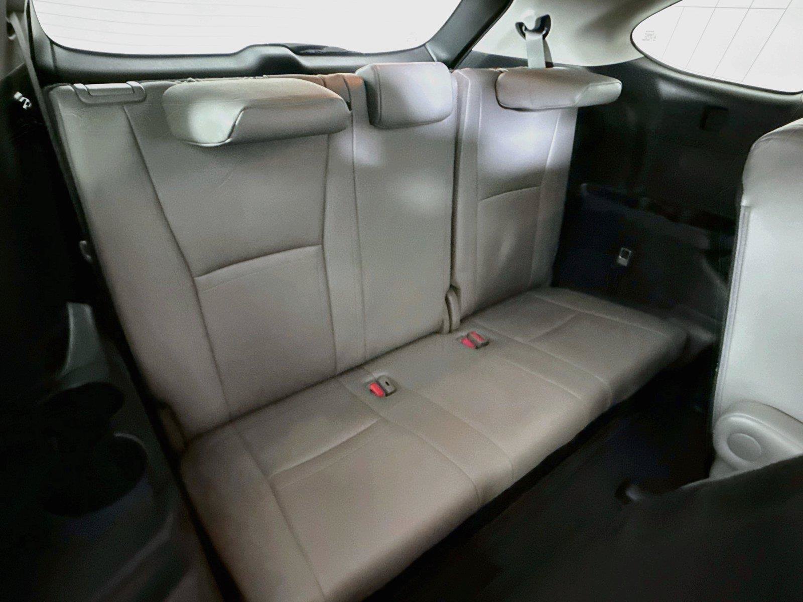 Used 2023 Toyota Highlander XLE FWD image 44