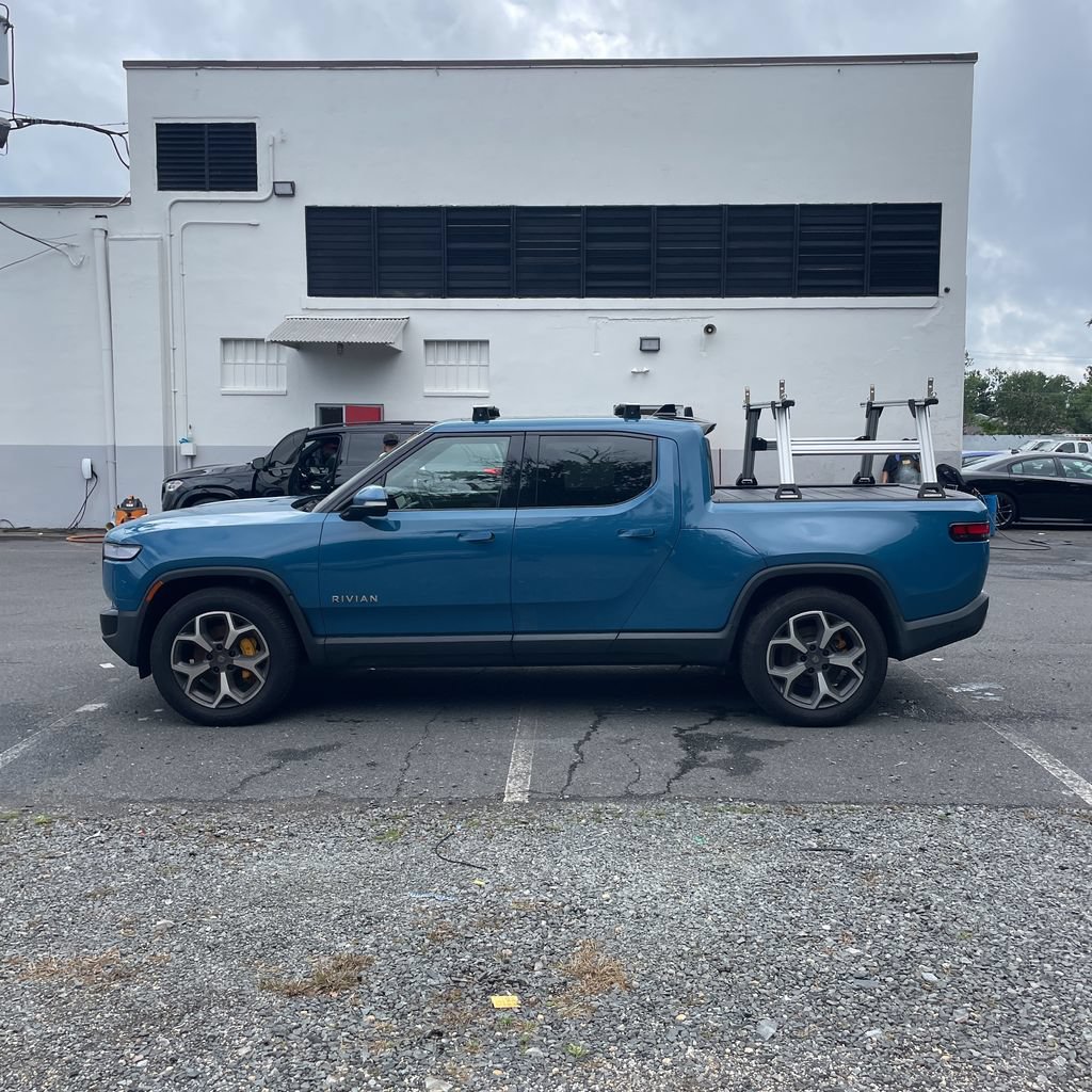 Used 2022 Rivian R1T Launch Edition AWD/4WD image 3
