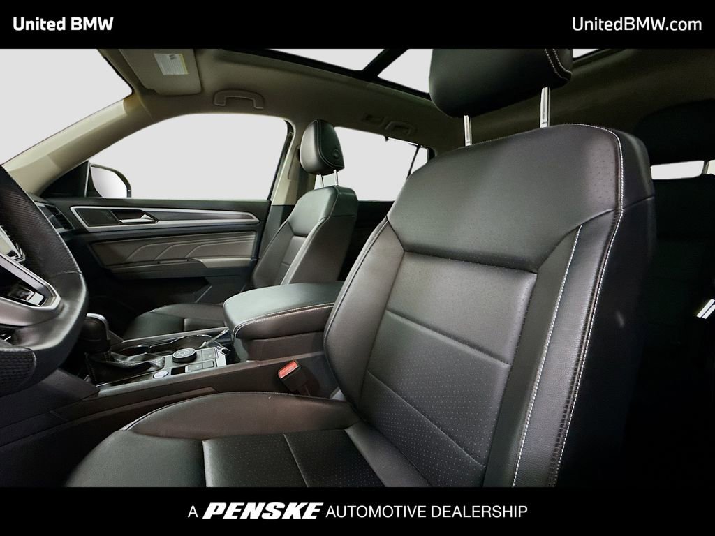 Used 2023 Volkswagen Atlas SEL R-Line AWD/4WD image 5
