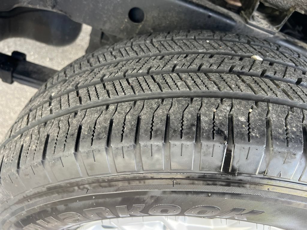 Certified 2024 Nissan Frontier SV AWD/4WD image 38