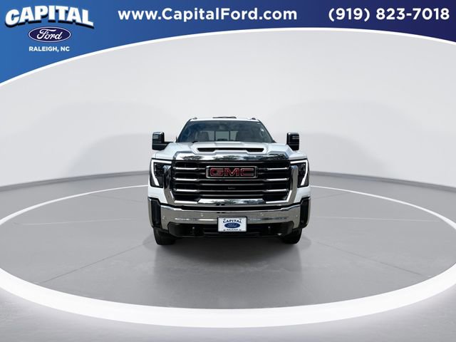 Used 2024 GMC Sierra 2500 SLT w/ SLT Premium Package image 3