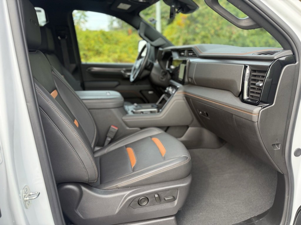 Used 2024 GMC Sierra 3500 AT4 w/ AT4 Premium Plus Package image 20