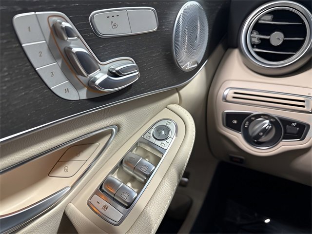 Used 2019 Mercedes-Benz C 300 4MATIC Sedan image 16