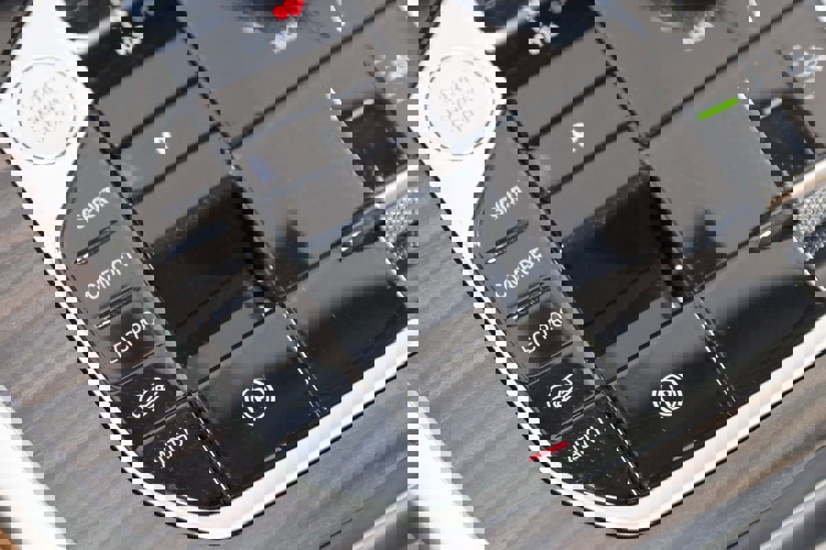 Used 2023 BMW X7 xDrive40i w/ Premium Package image 27