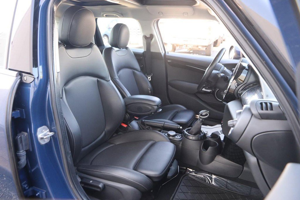 Used 2015 MINI Cooper S image 29