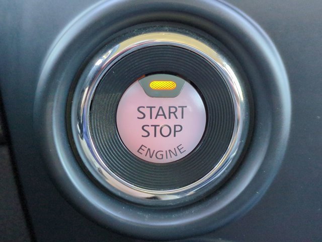 Certified 2022 Nissan Titan SV w/ SV Convenience Package image 29