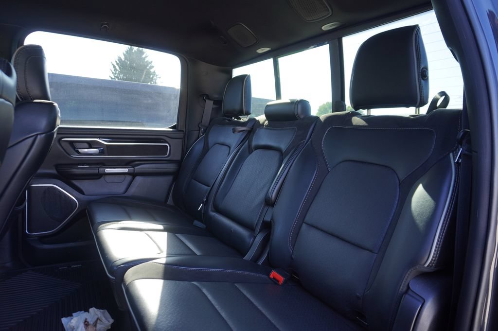 Used 2019 RAM 1500 Laramie w/ Sport Appearance Package AWD/4WD image 4