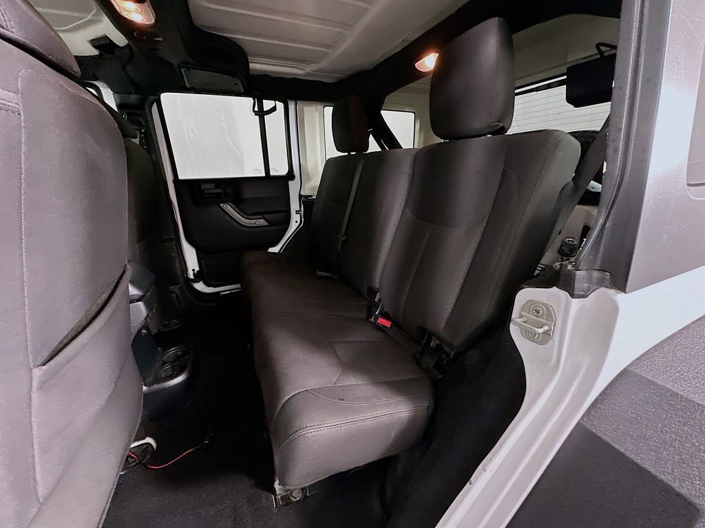 Used 2018 Jeep Wrangler Unlimited Sport S image 22