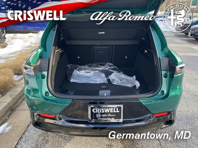 New 2025 Alfa Romeo Tonale w/ Premium Package image 9