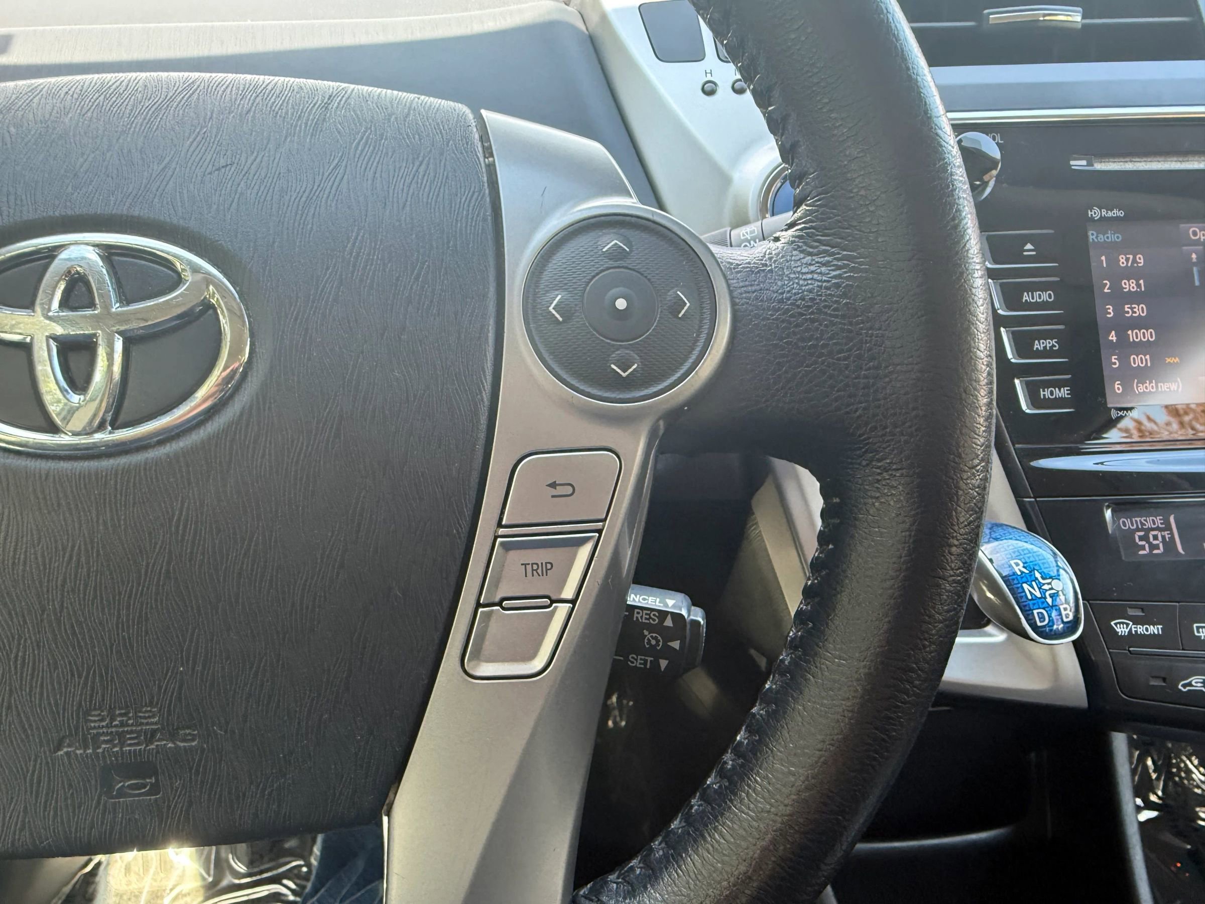 Used 2017 Toyota Prius V Five w/ Carpet Mat Package FWD image 20