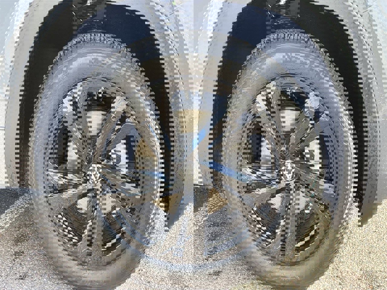 New 2026 Volkswagen Atlas Cross Sport SEL R-Line image 6