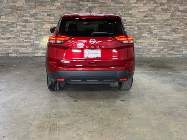 Certified 2025 Nissan Rogue SV image 6