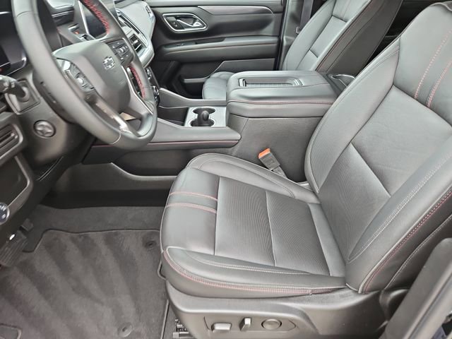 Used 2024 Chevrolet Suburban RST w/ Luxury Package RWD image 11