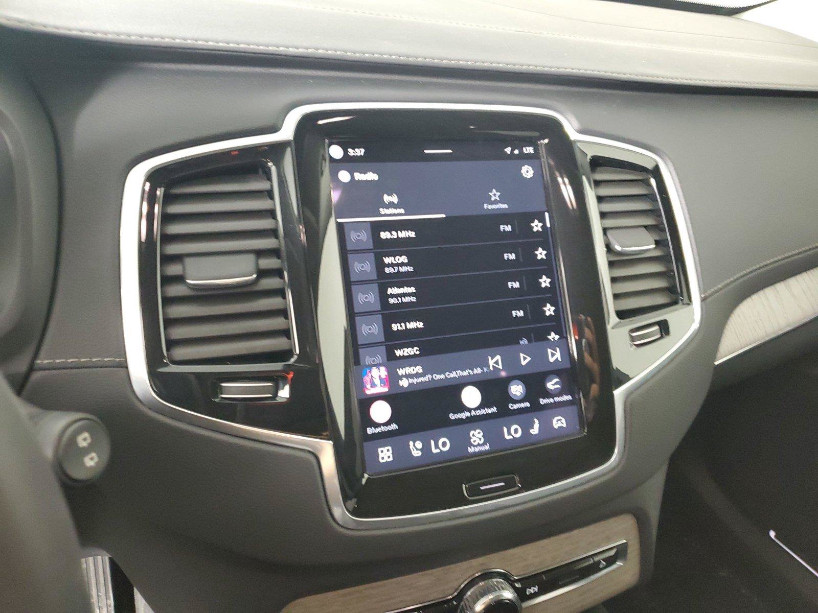Certified 2024 Volvo XC90 T8 Ultimate w/ Protection Package AWD/4WD image 28