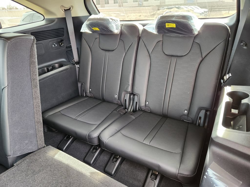 New 2026 Kia Sorento S AWD/4WD image 10