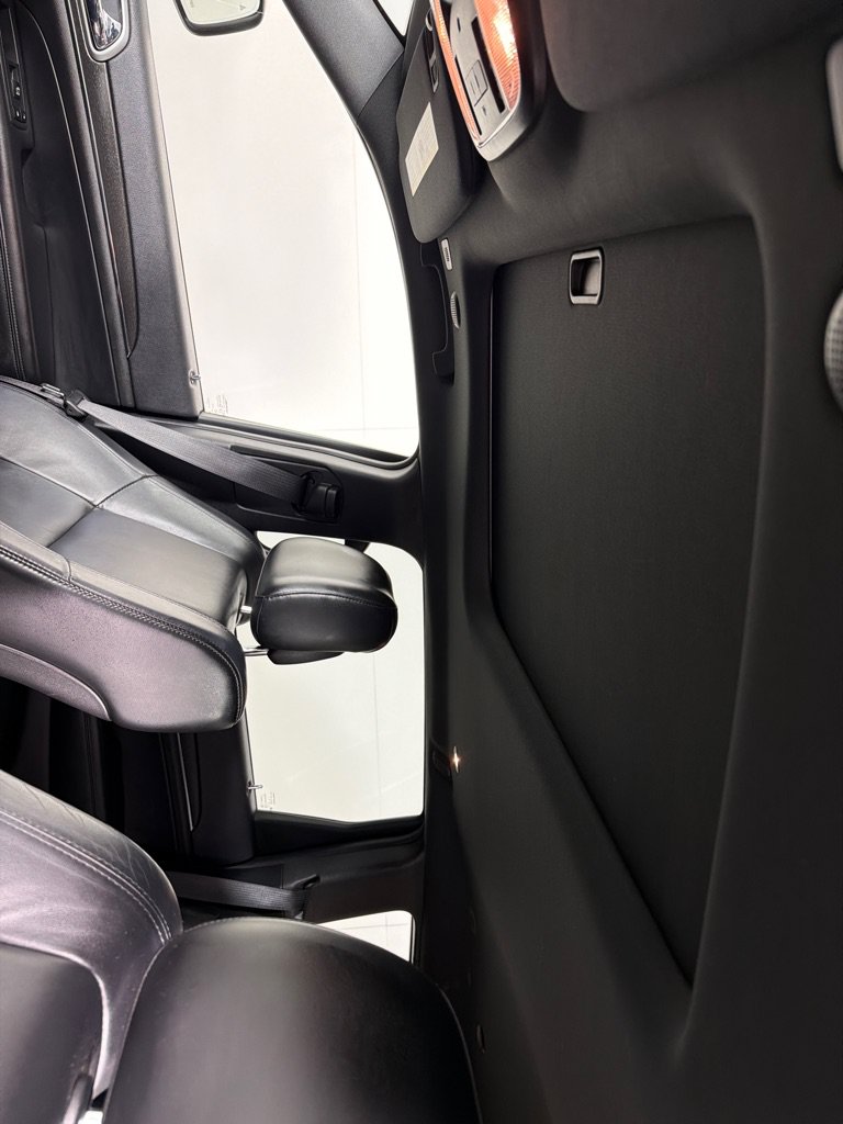 Used 2018 Jeep Grand Cherokee Limited AWD/4WD image 14