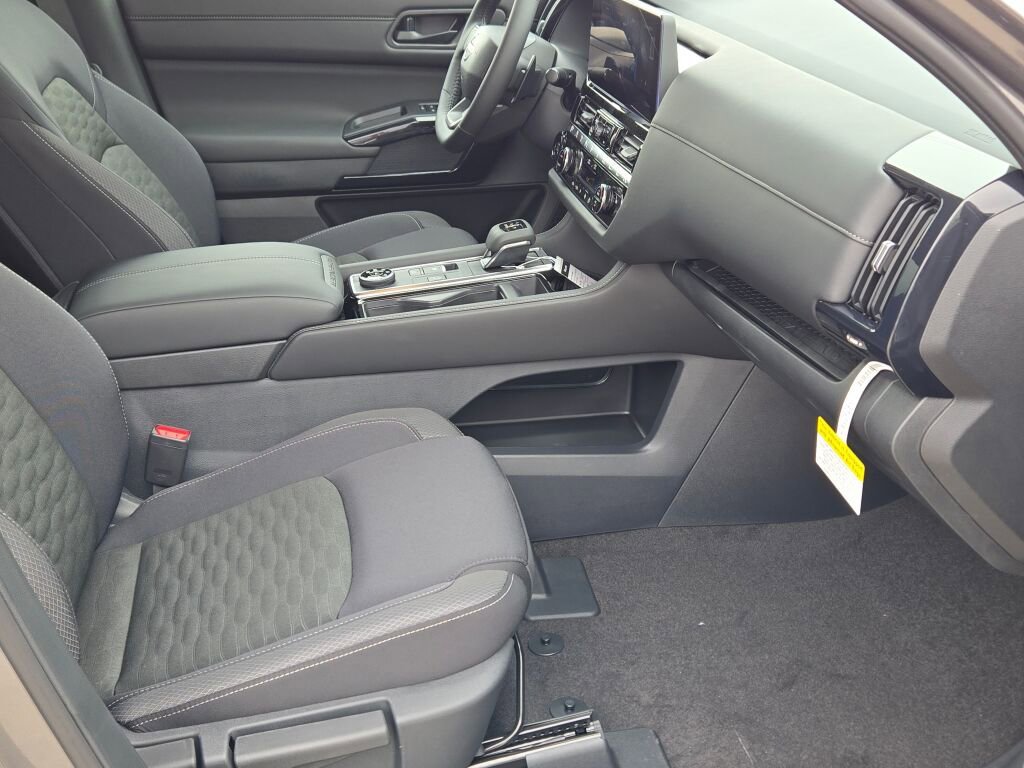 New 2026 Nissan Pathfinder SV AWD/4WD image 4