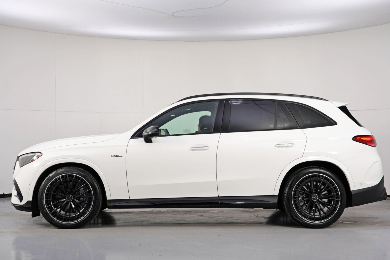 Used 2024 Mercedes-Benz GLC 43 AMG 4MATIC image 9