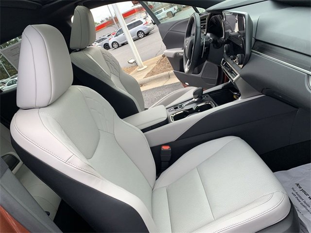 Used 2024 Lexus RX 350h image 14