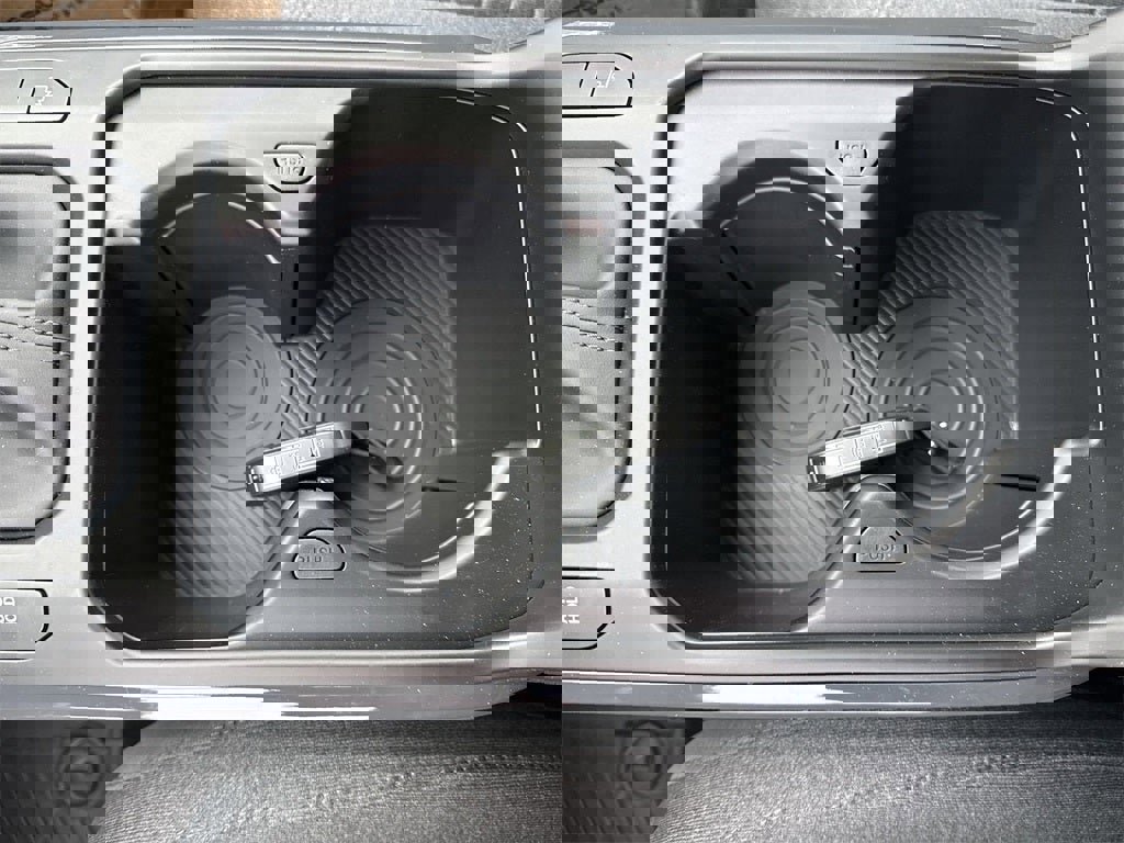 New 2025 Kia K4 EX image 32