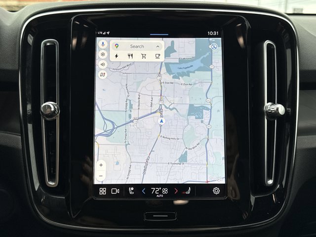 Used 2023 Volvo XC40 Recharge Ultimate image 8