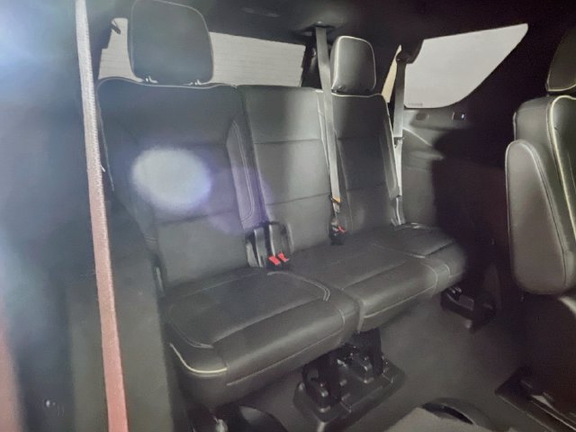 Used 2022 GMC Yukon SLT w/ SLT Premium Package AWD/4WD image 30