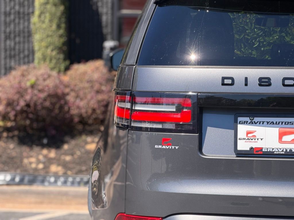 Used 2018 Land Rover Discovery HSE image 15