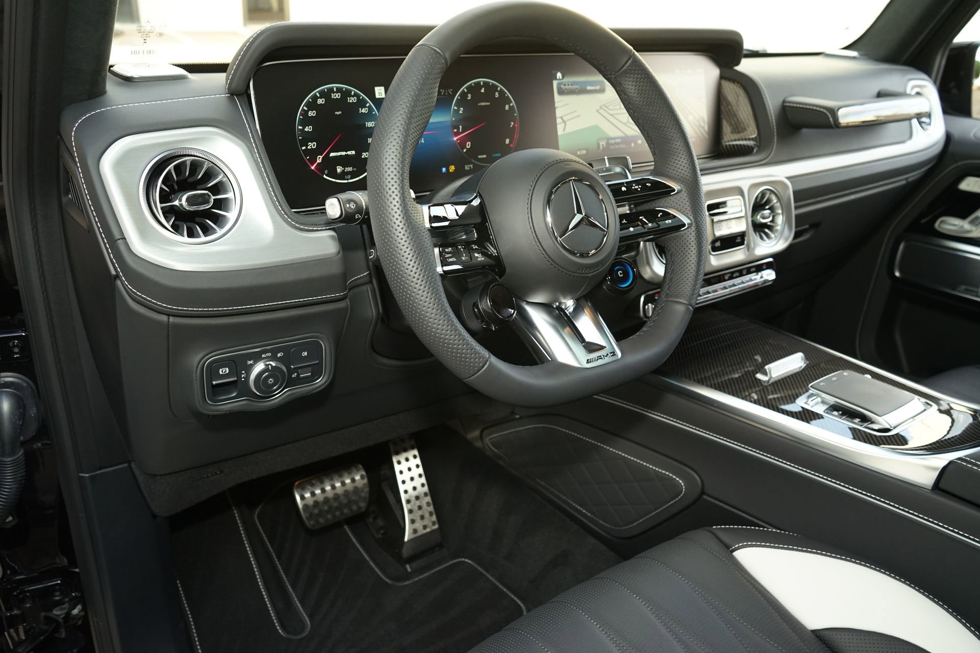 Used 2026 Mercedes-Benz G 63 AMG 4MATIC image 9