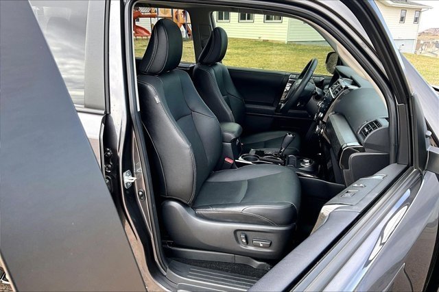 Used 2021 Toyota 4Runner Nightshade image 29