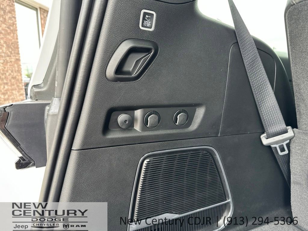 New 2026 Jeep Grand Wagoneer Limited AWD/4WD image 8