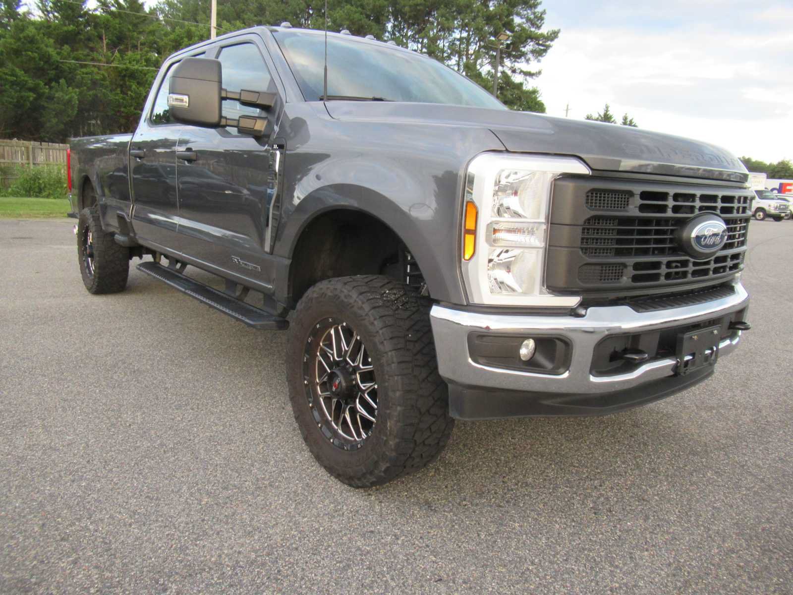 Used 2025 Ford F350 XL w/ XL Off-Road Package AWD/4WD image 3