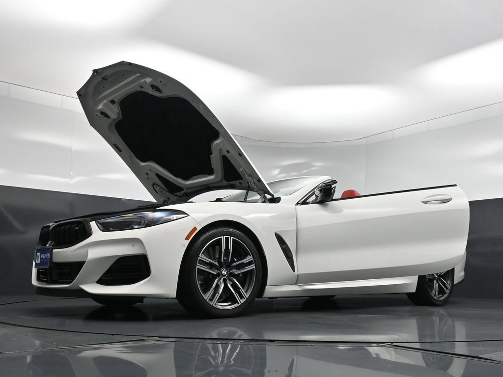 Used 2025 BMW M850i xDrive Convertible AWD/4WD image 38