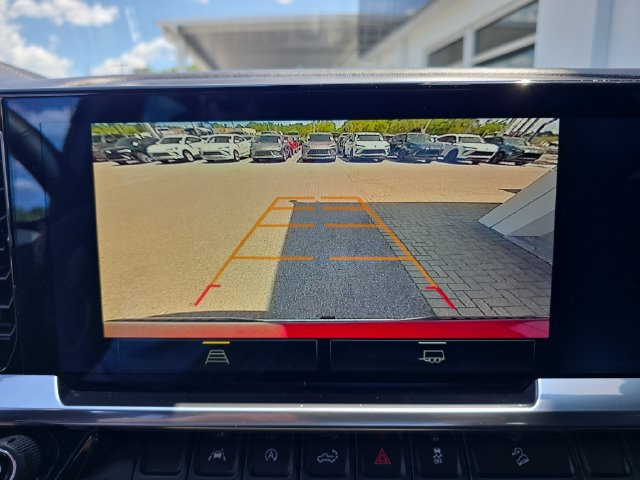 Certified 2023 Chevrolet Silverado 1500 LT AWD/4WD image 21
