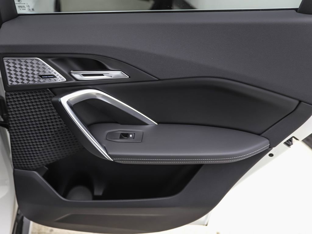 Certified 2025 BMW X1 xDrive28i w/ Premium Package image 25