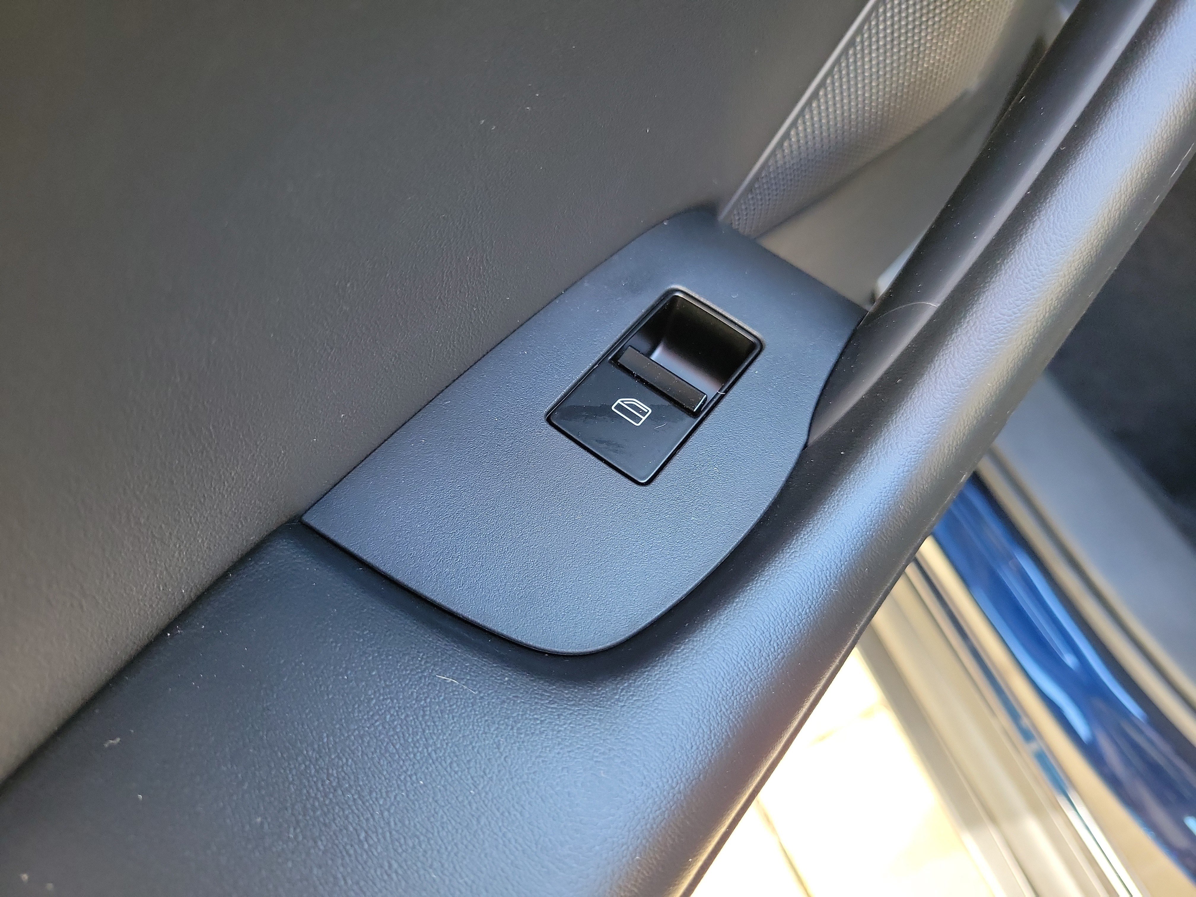 New 2026 MAZDA CX-30 AWD 2.5 S w/ Select Sport Pkg image 16