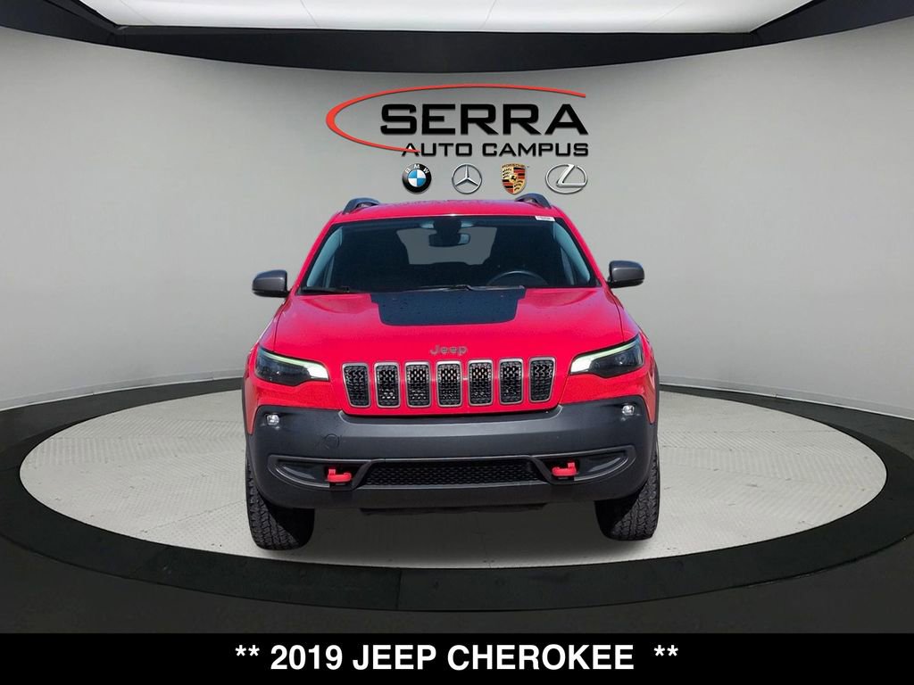 Used 2019 Jeep Cherokee Trailhawk w/ Cold Weather Group image 17