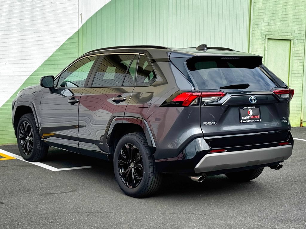 Used 2022 Toyota RAV4 SE w/ Convenience Package AWD/4WD image 6