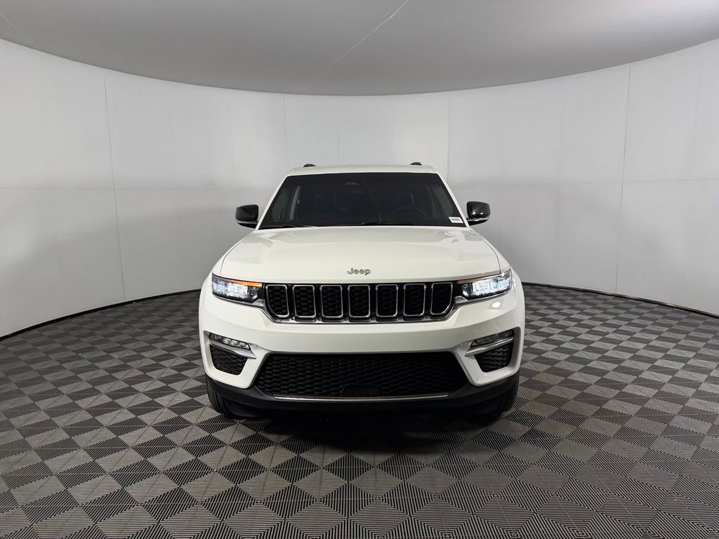 Certified 2023 Jeep Grand Cherokee Limited w/ Trailer Tow Prep Group (B) RWD image 10