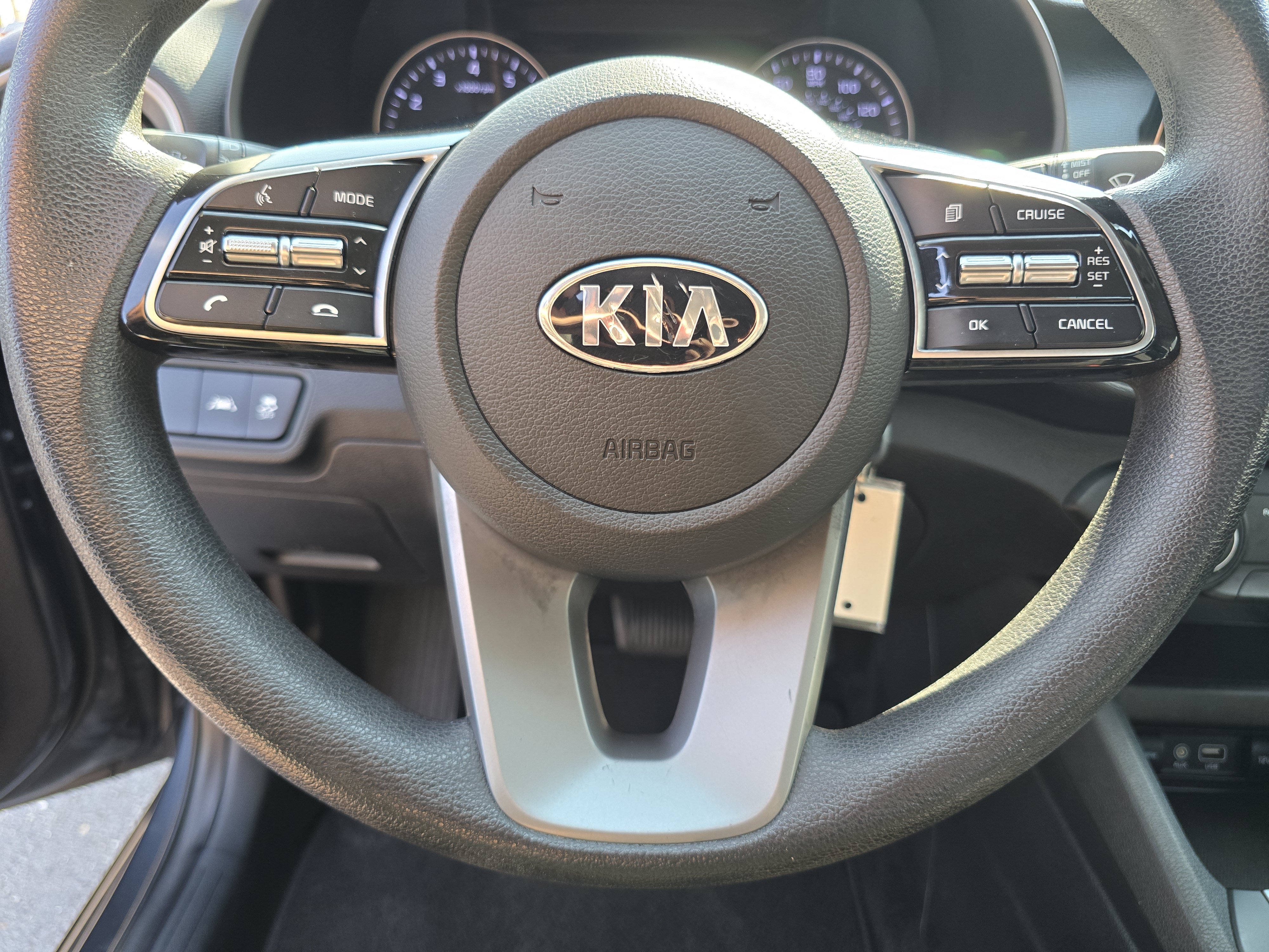 Used 2020 Kia Forte LXS FWD image 29