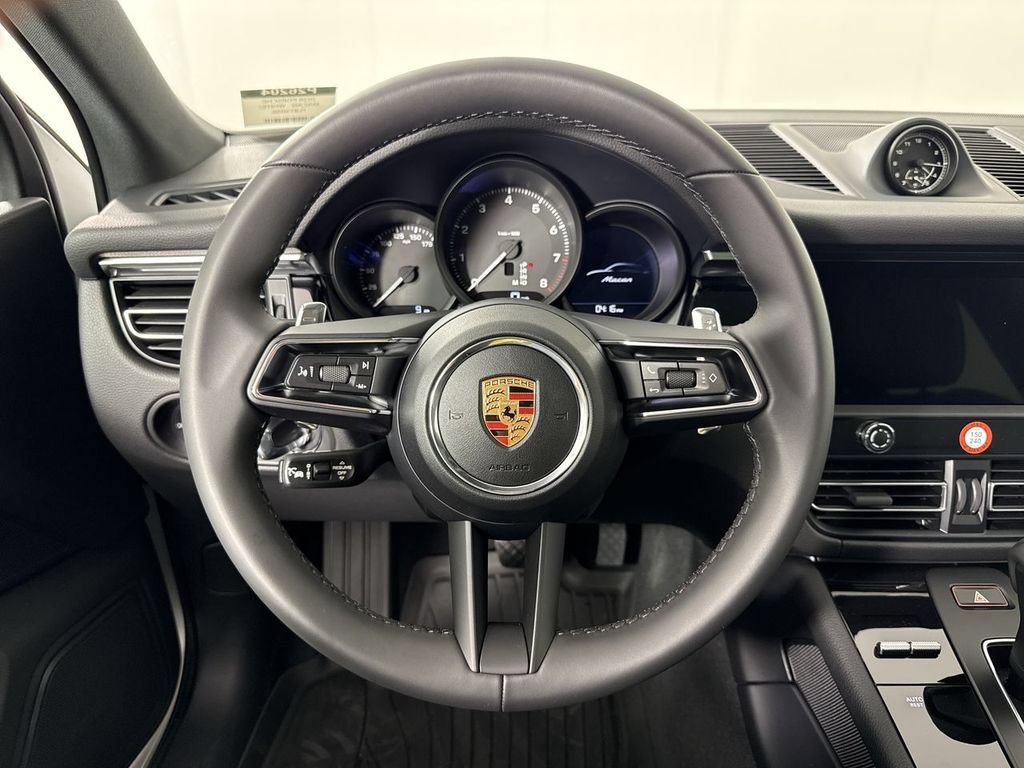 New 2026 Porsche Macan AWD/4WD image 35