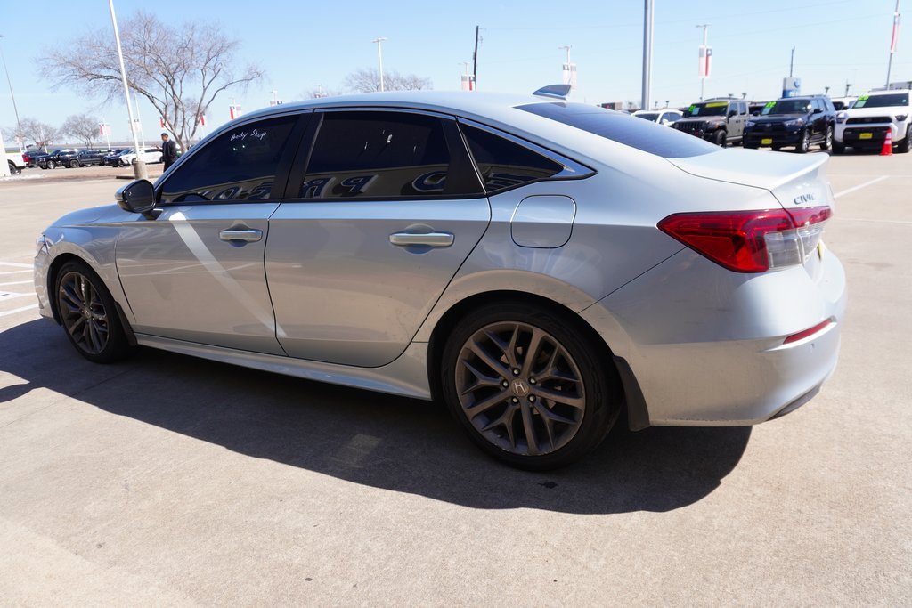 Used 2022 Honda Civic Touring image 4