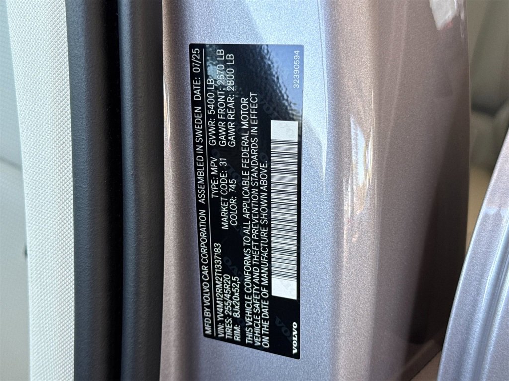 New 2026 Volvo XC60 B5 Ultra image 28