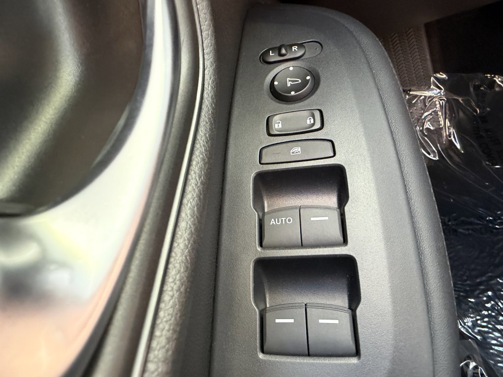 Used 2024 Honda HR-V LX image 23