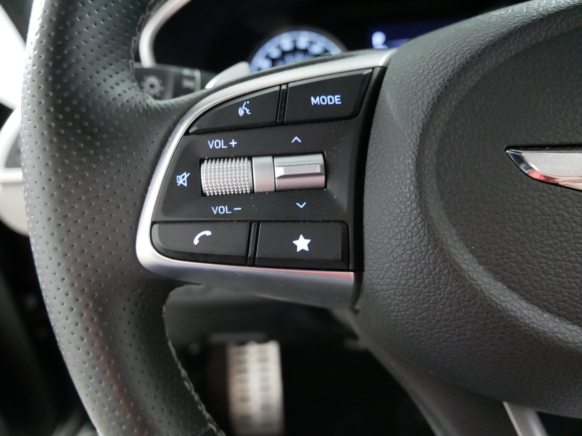 Used 2023 Genesis G70 3.3T w/ Sport Prestige Package AWD/4WD image 27
