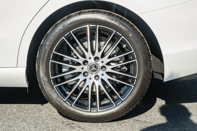 New 2027 Mercedes-Benz C 300 4MATIC Sedan image 18