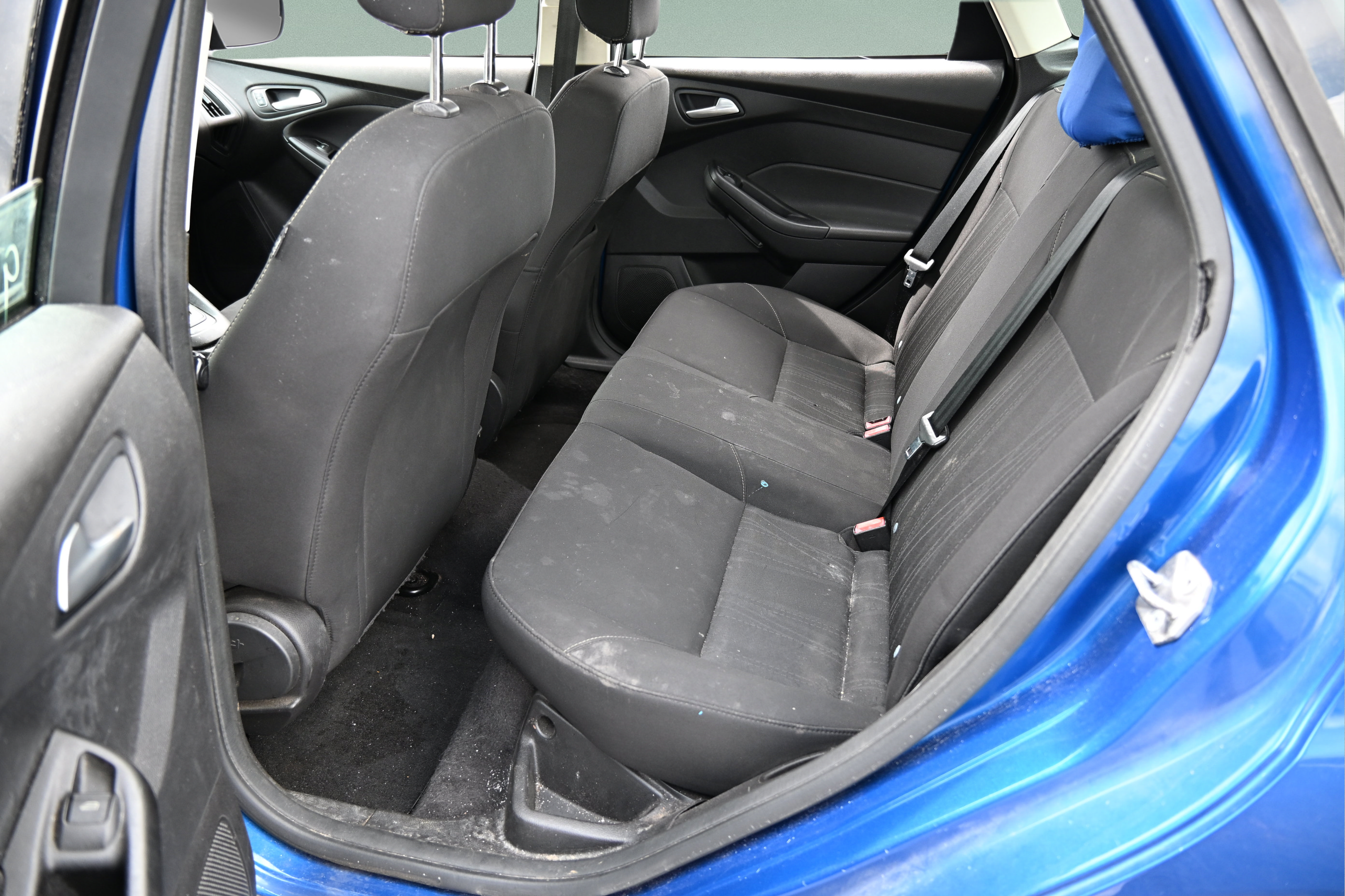 Used 2018 Ford Focus SE FWD image 13