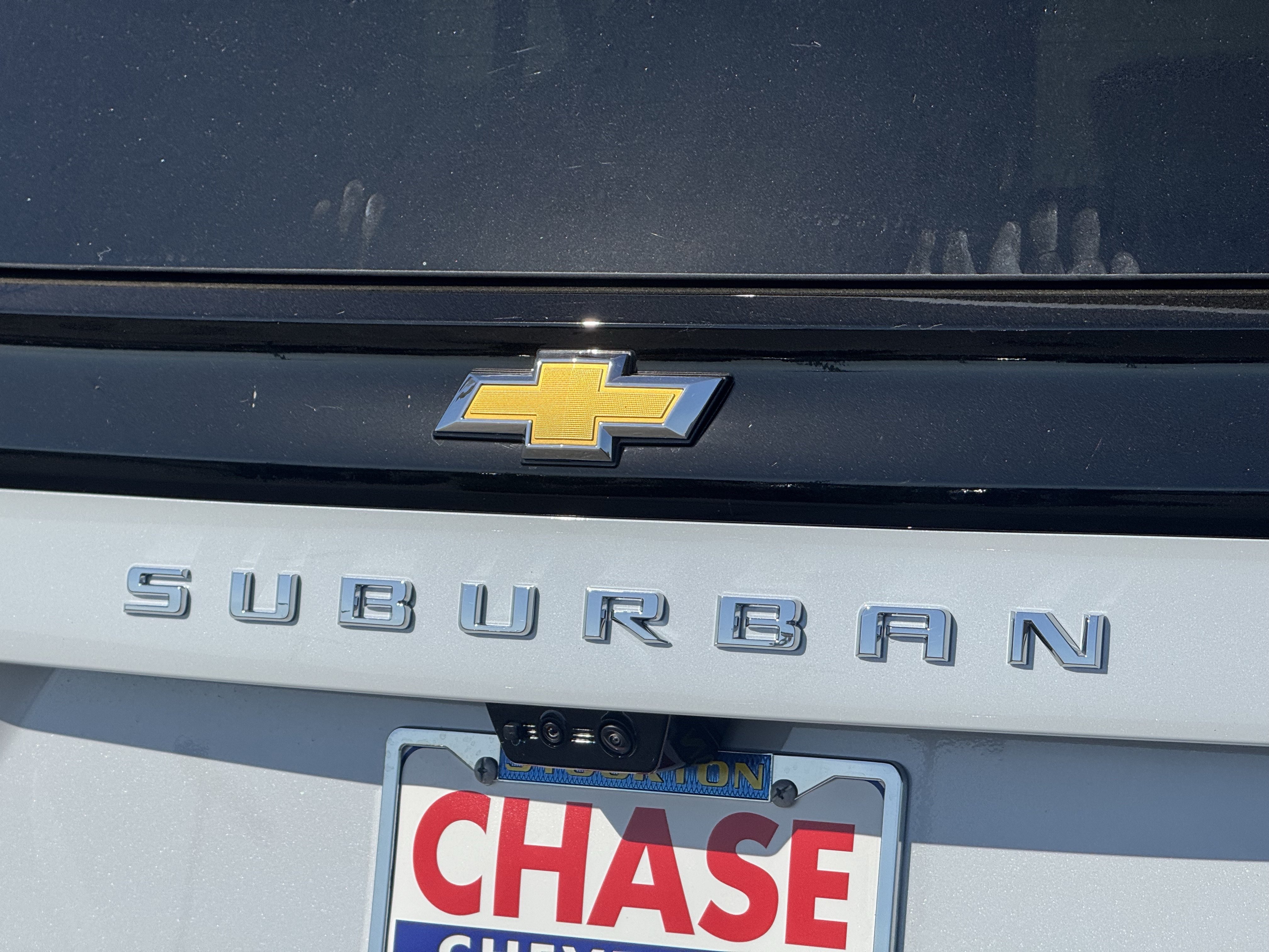New 2026 Chevrolet Suburban High Country AWD/4WD image 7
