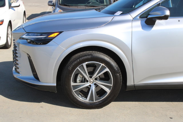 Certified 2025 Lexus RX 350 Premium w/ Accessory Package (K3) FWD image 4