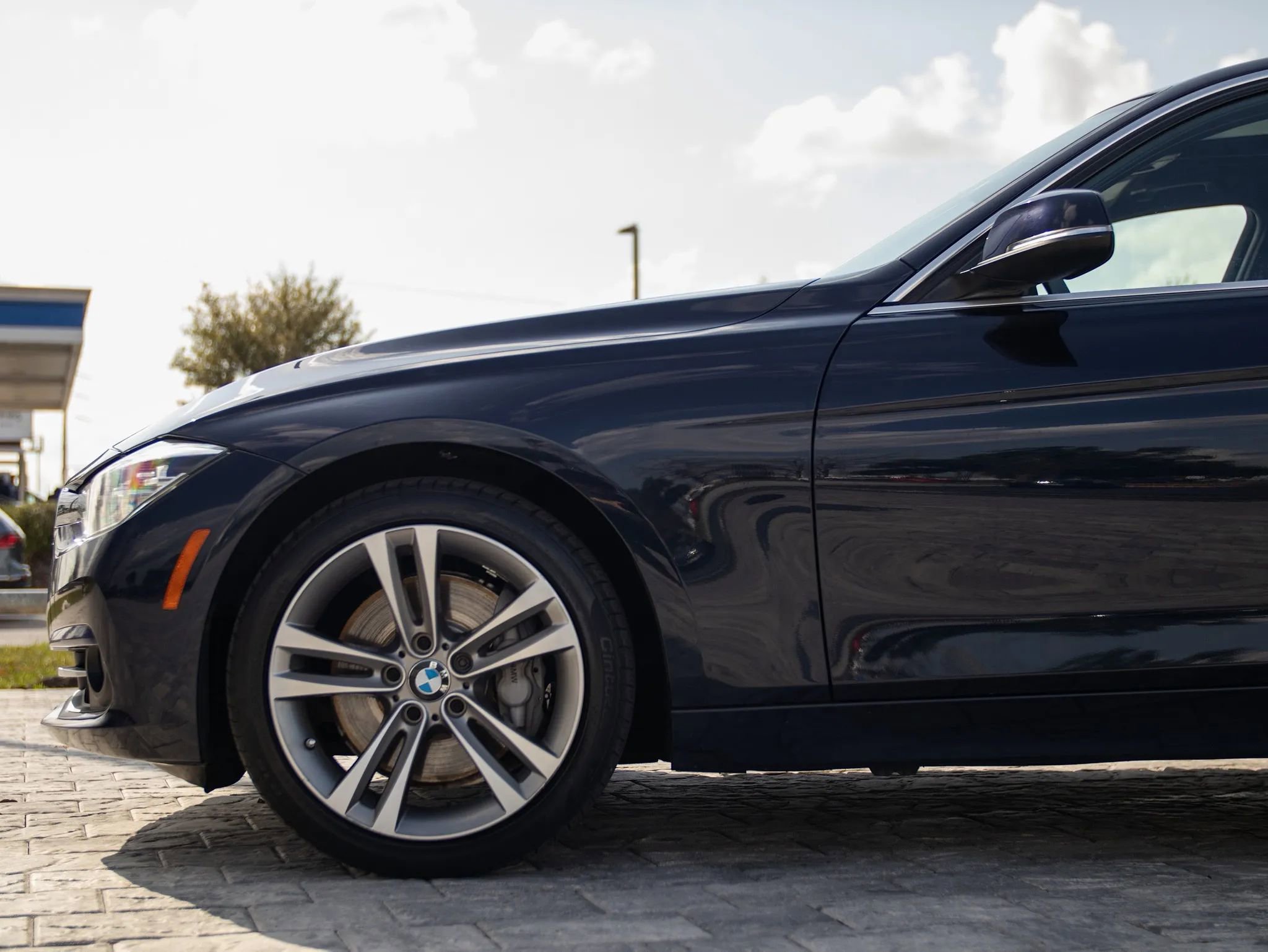 Used 2016 BMW 340i Sedan image 9