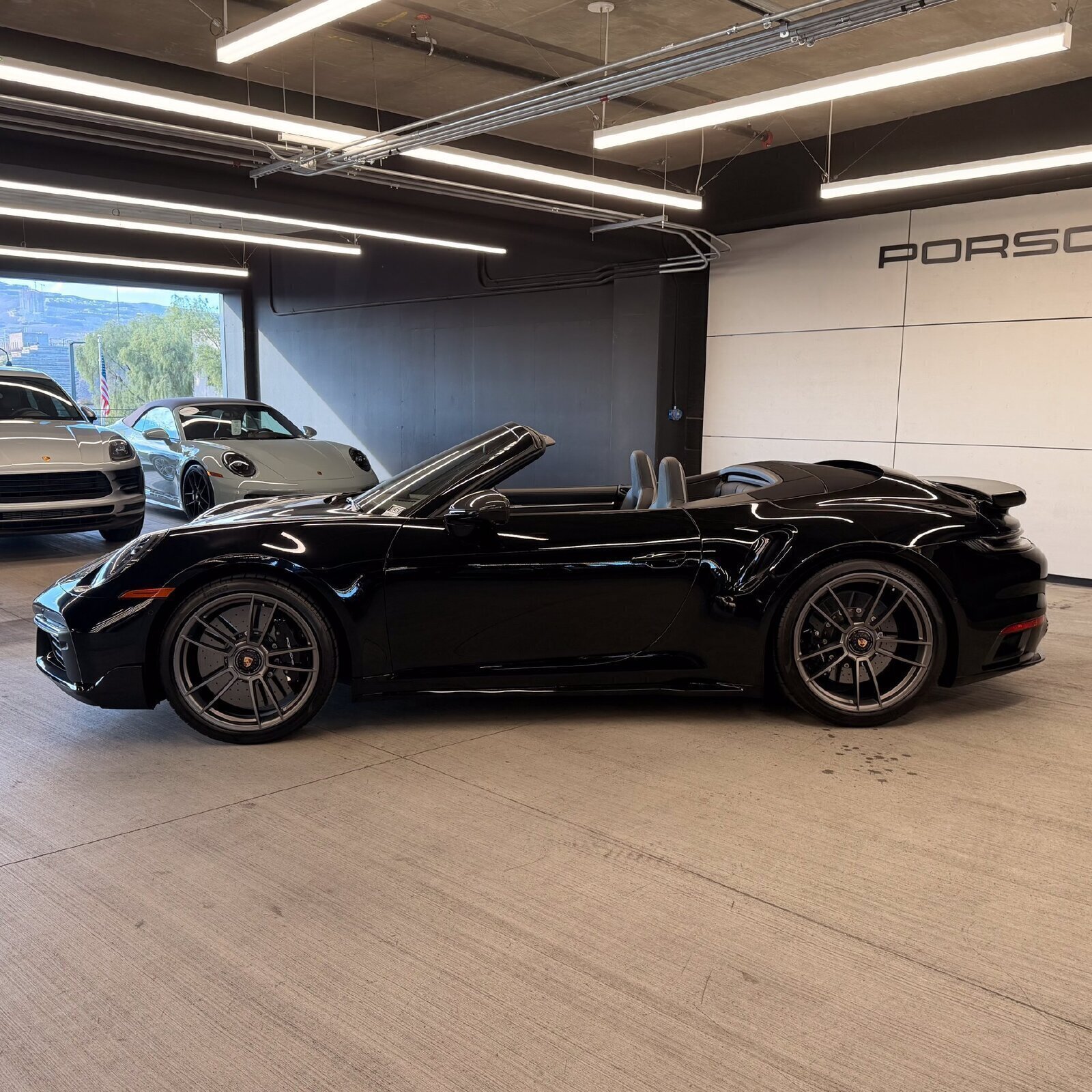 Certified 2025 Porsche 911 Turbo S AWD/4WD image 2
